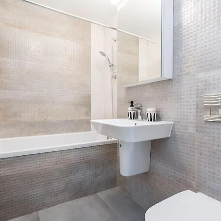 Greenwich I Double Studio With Private Parking Apartment